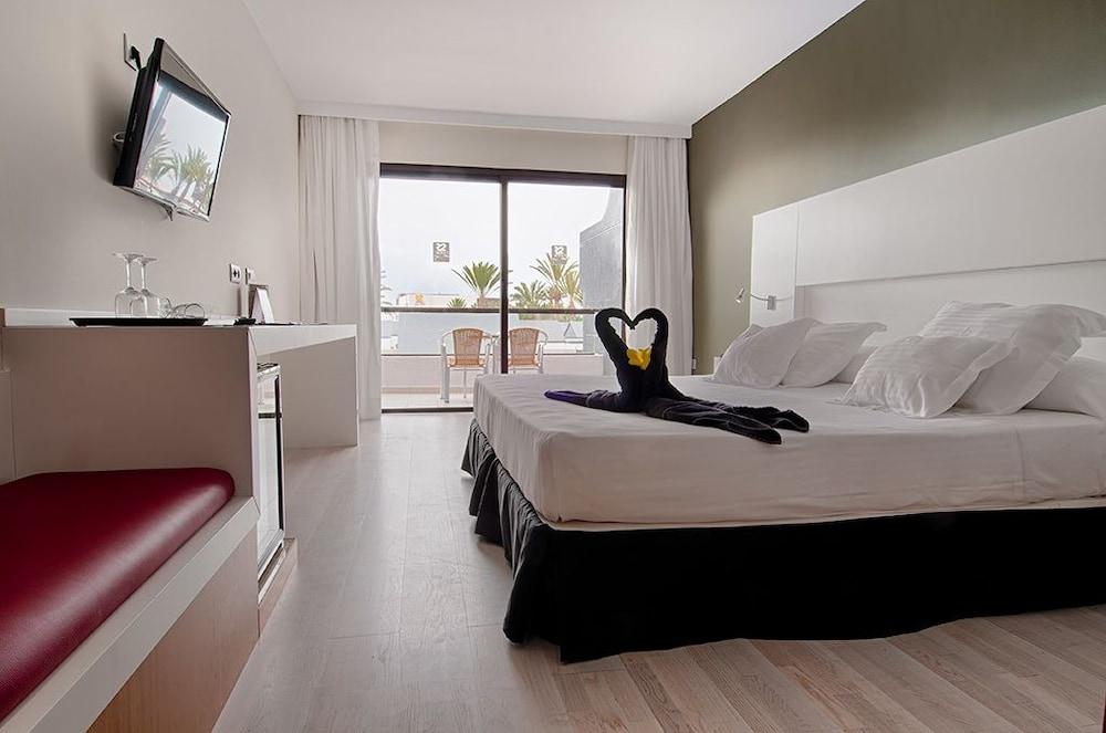R2 Romantic Fantasia Dreams & Suites Hotel (Adults Only) Tarajalejo Exteriör bild