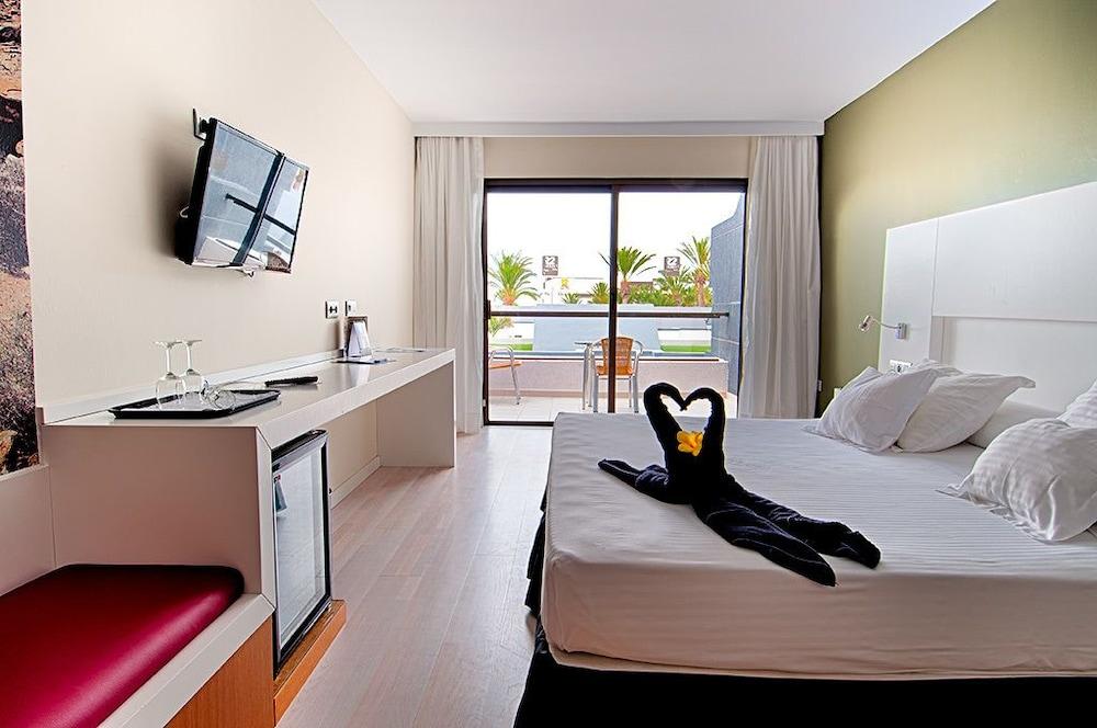 R2 Romantic Fantasia Dreams & Suites Hotel (Adults Only) Tarajalejo Exteriör bild