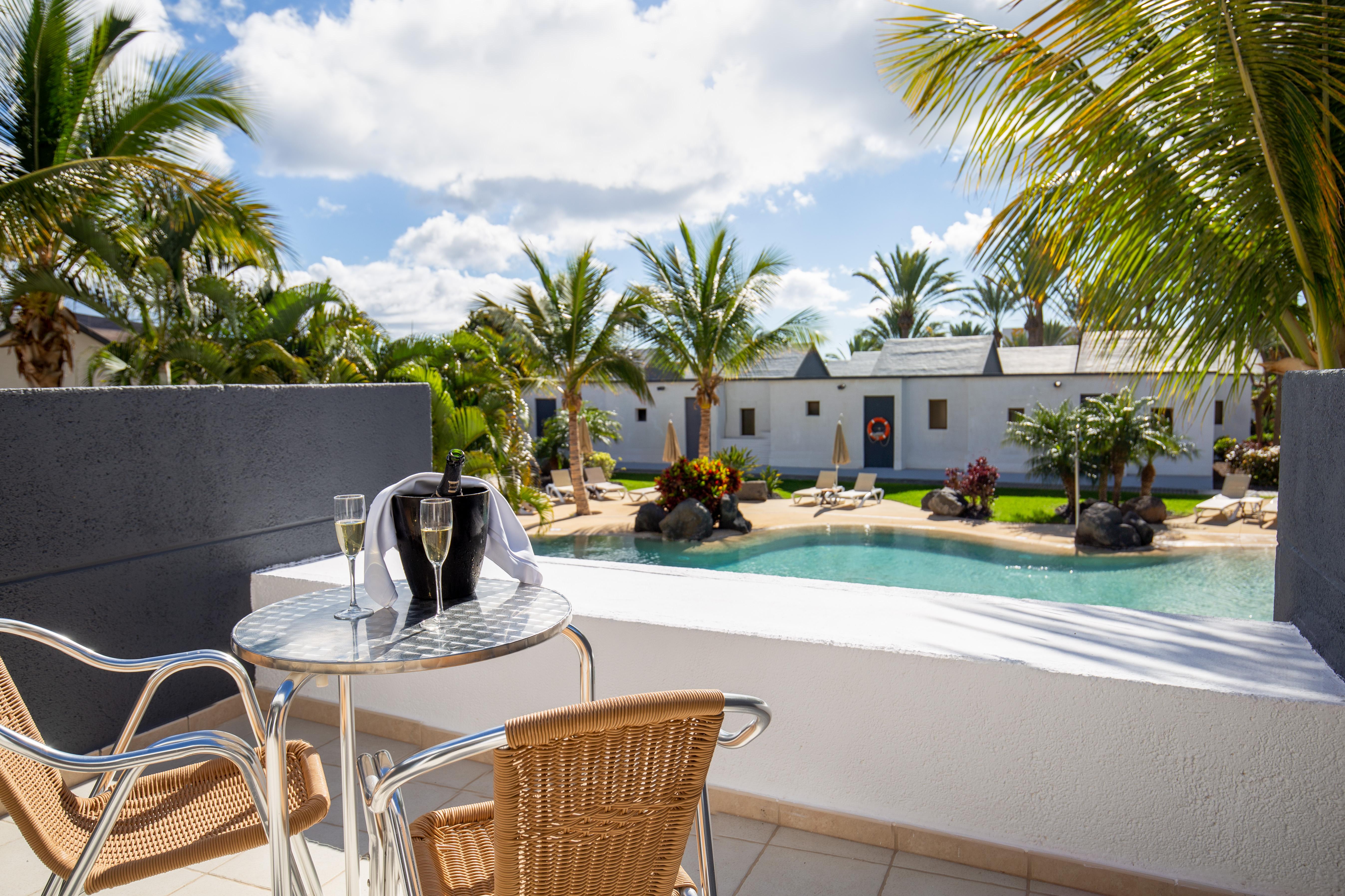 R2 Romantic Fantasia Dreams & Suites Hotel (Adults Only) Tarajalejo Exteriör bild